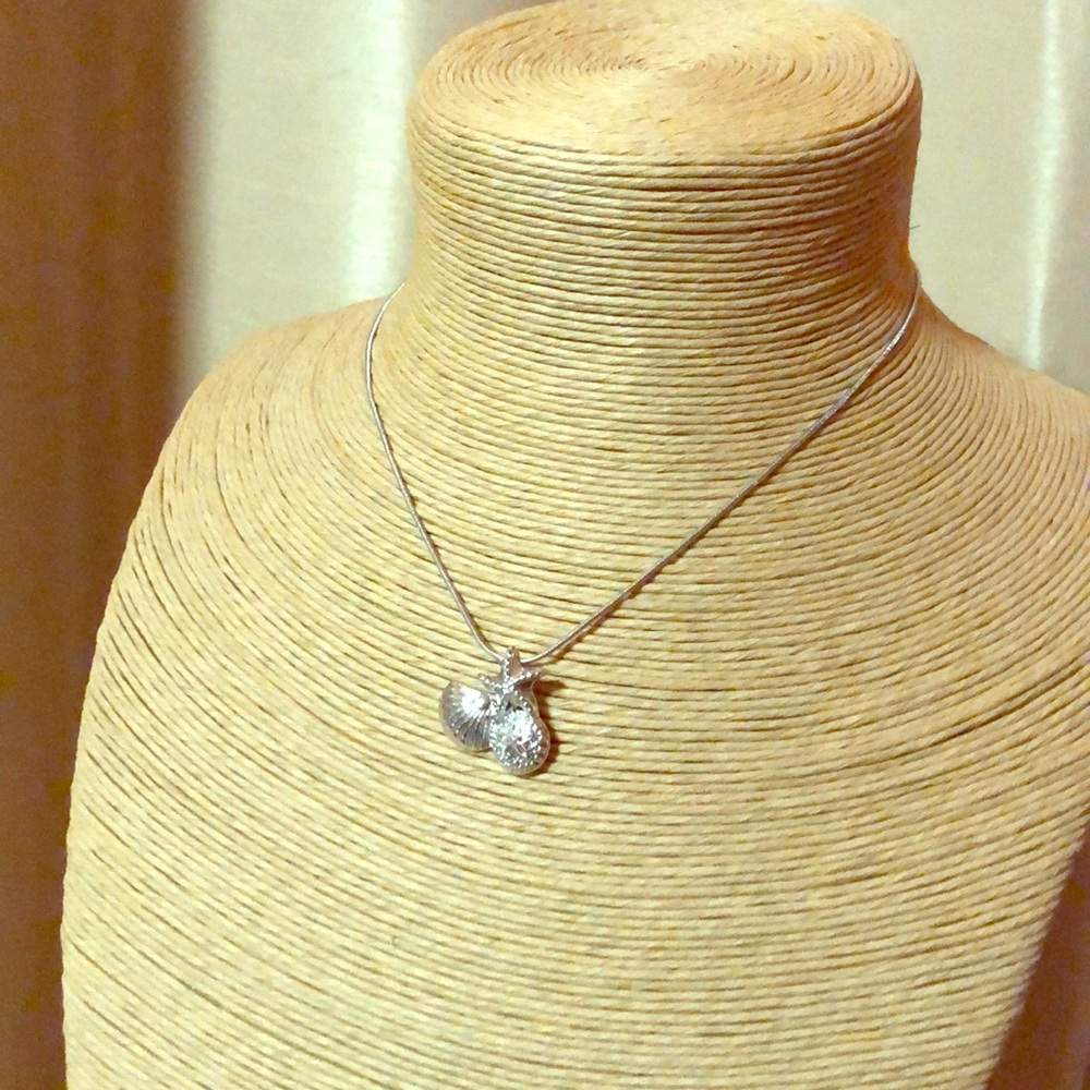 Coastal pendant necklace